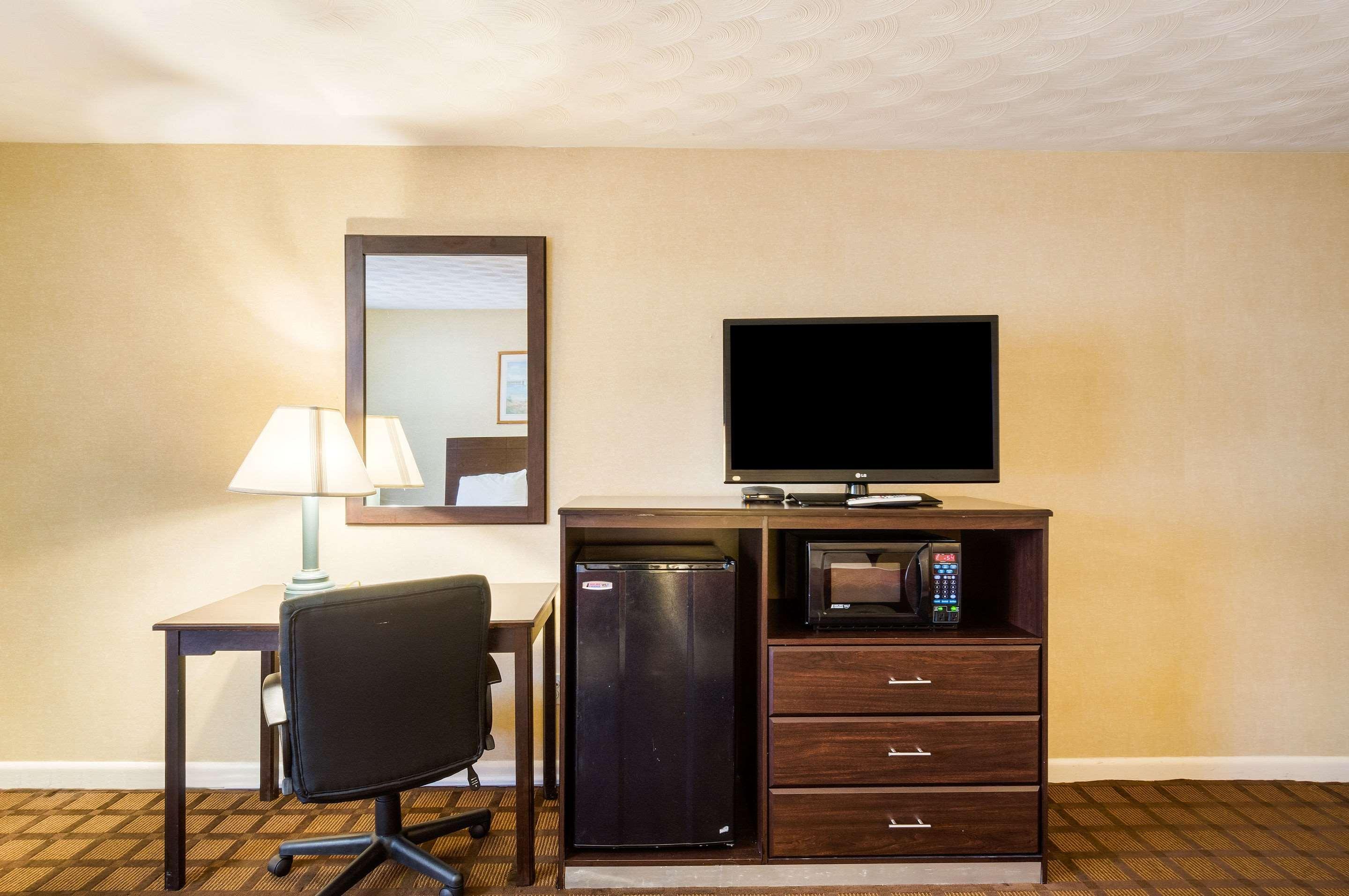 Econo Lodge Boston-Malden Exteriör bild
