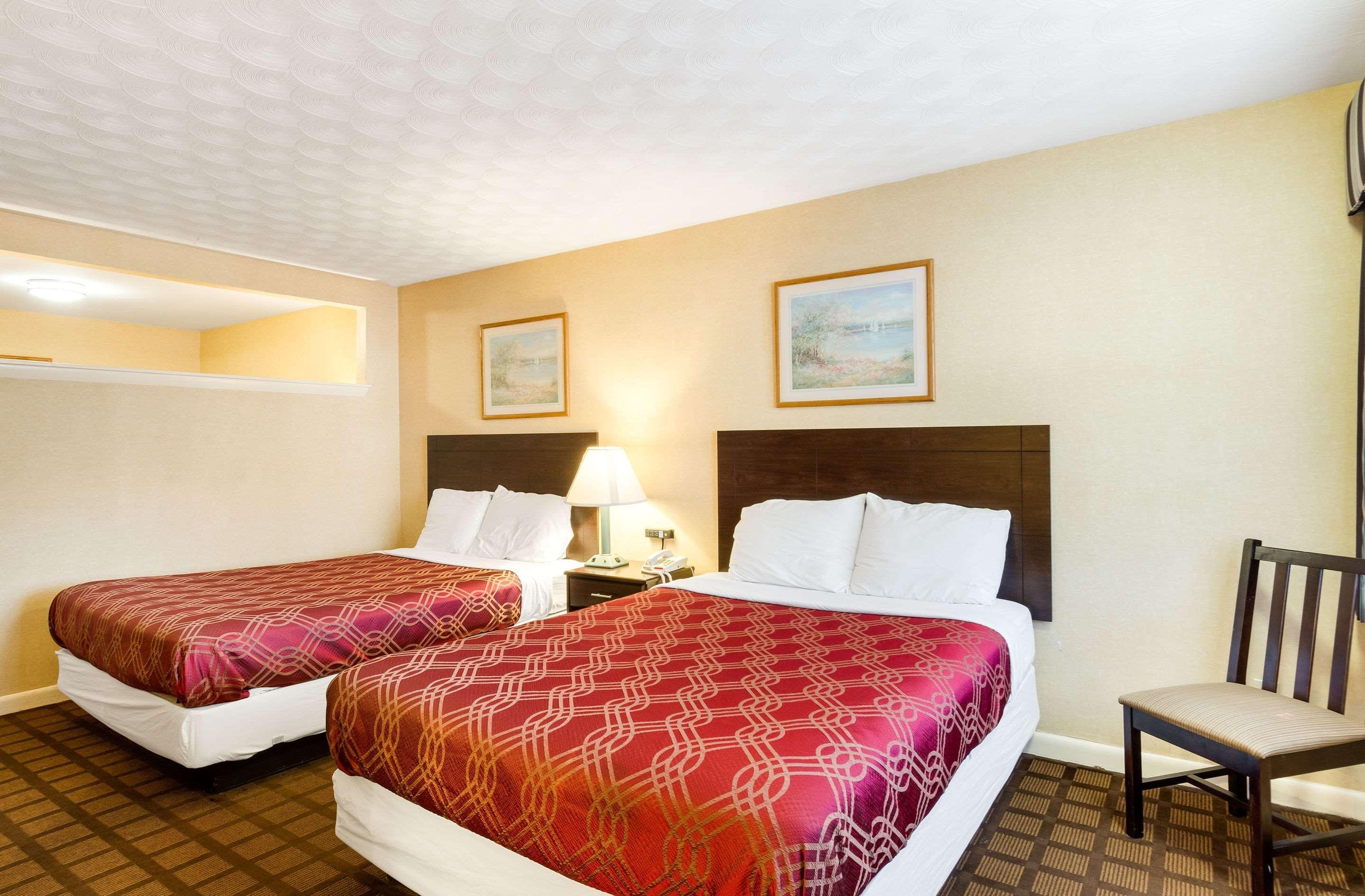 Econo Lodge Boston-Malden Exteriör bild