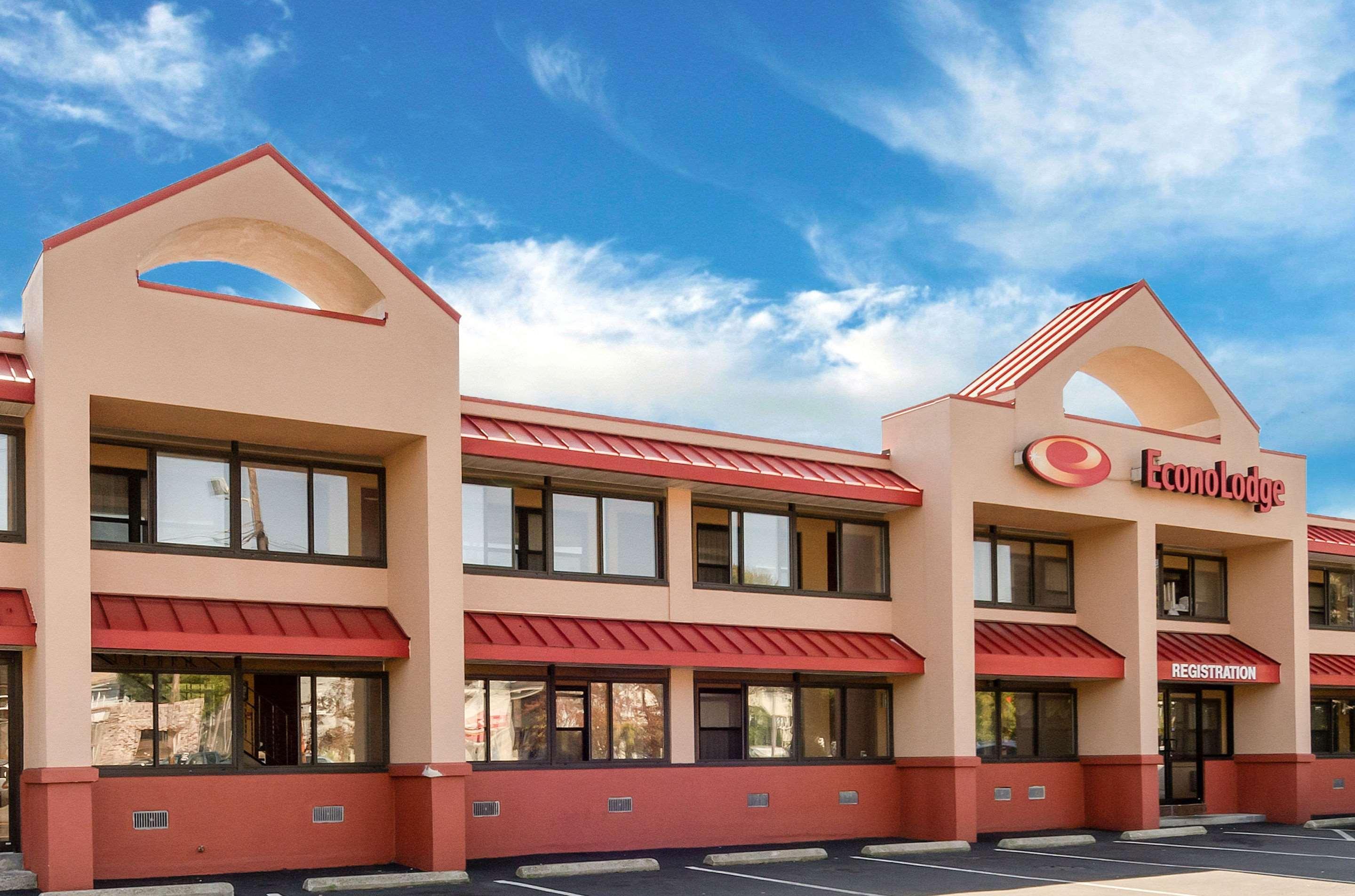 Econo Lodge Boston-Malden Exteriör bild